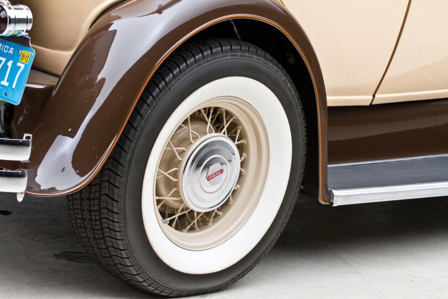  Pierce-Arrow Custom Brougham 1929 года  (фото 17 из 24)